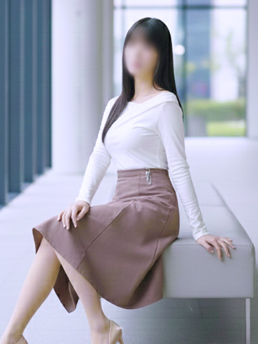 巨乳スレンダー美脚妻 音羽05