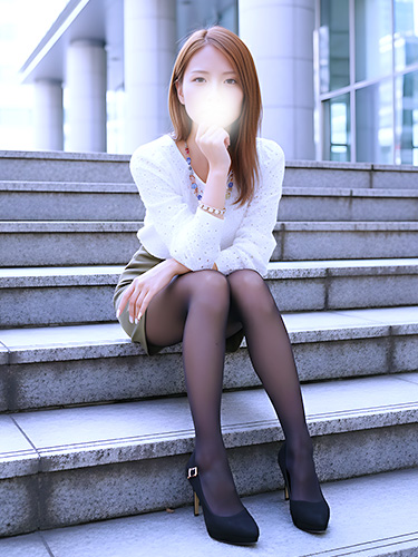 スレンダー痴女　紅音
