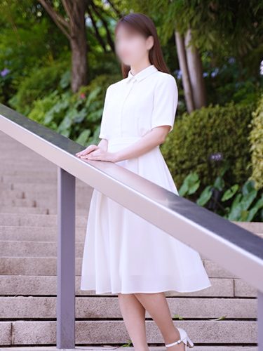 桜井ゆき似の風俗嬢 小柄スレンダーな本気の熟女 友美香02