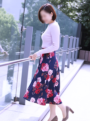 清楚な現役ナース(看護師)の美人若妻【薫子】005