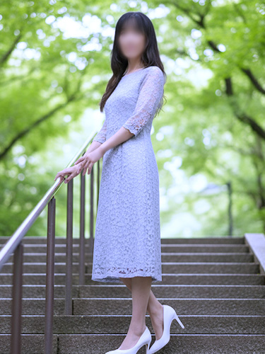 スレンダーな上品熟女 柚花2