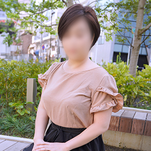 ぽっちゃりドＭ熟女 朋佳0120-2