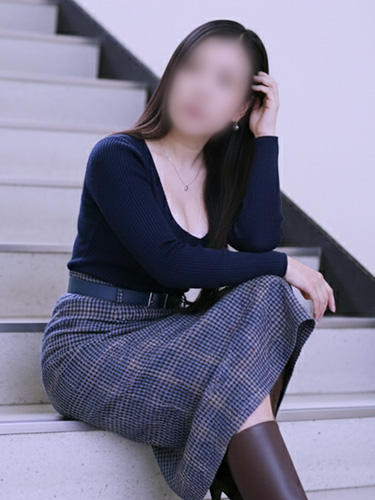 高身長で爆乳の美熟女 ゆかり01