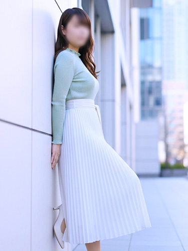 長身で巨乳の癒し系熟女 恵里奈2