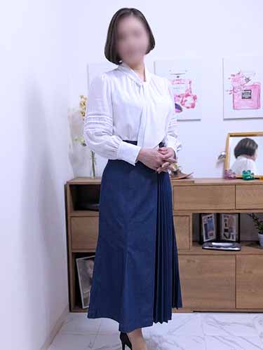 艶美な美魔女の人妻秘書 楓1